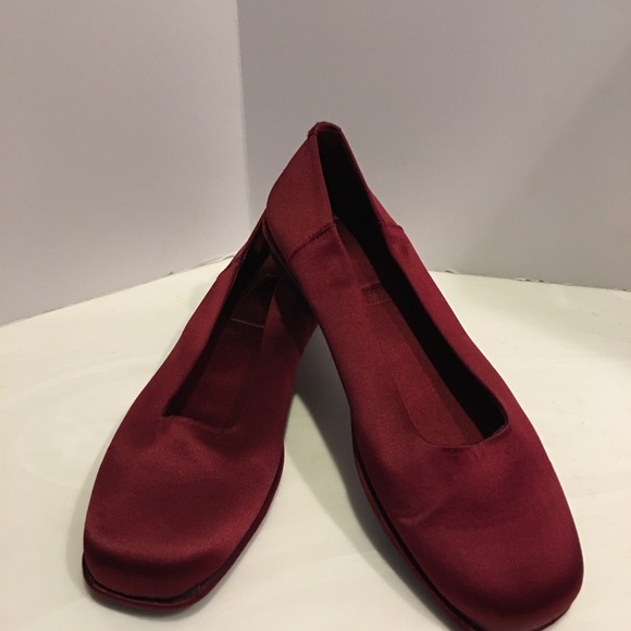 burgundy ballet shoes